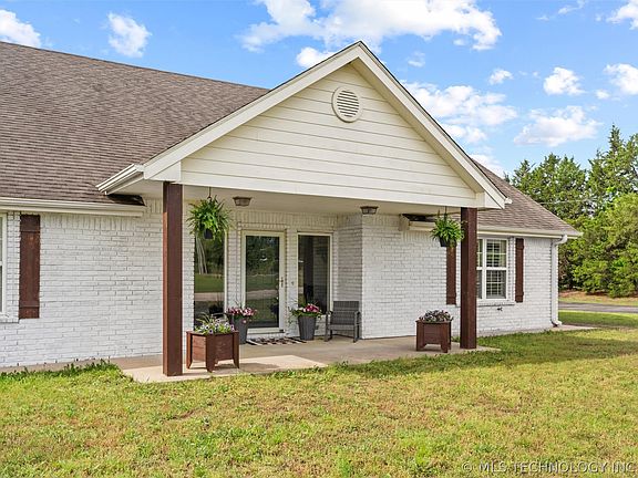 3rd image of 107 County Road 3004