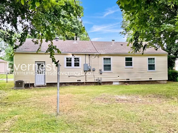 802 N Birch St — Photo 20