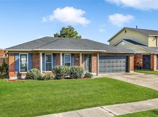10811 Kinneil Rd, New Orleans, LA 70127