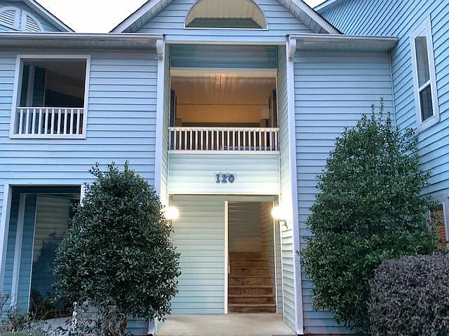 120 Mulberry Ln #B — Photo 6