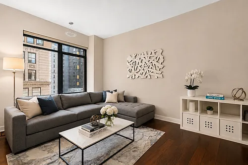 40 Broad St #19E Photo 1