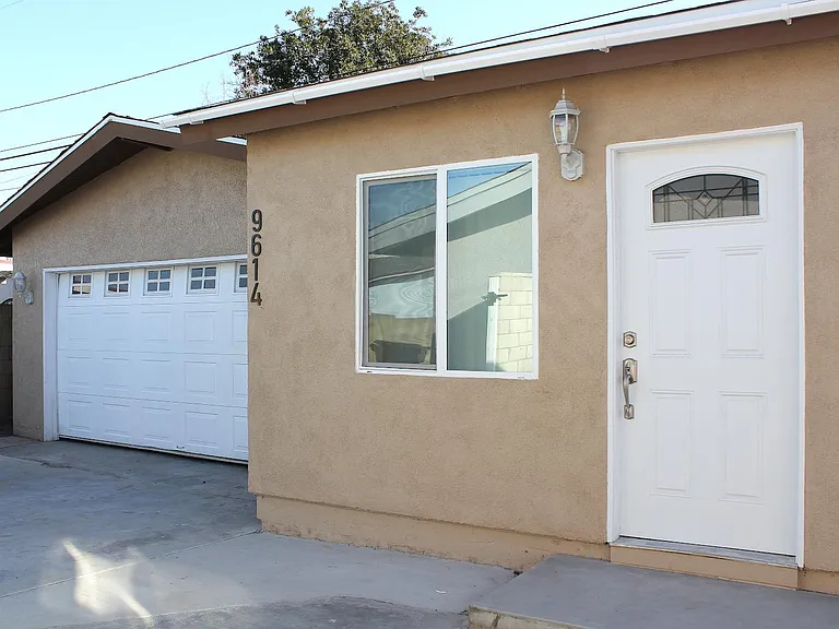 9614 W Cerritos Ave — Photo 30