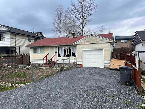 2nd image of 12875 114a Ave