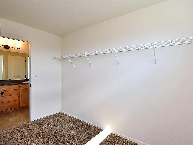 2405 Jasmine Ln — Photo 13