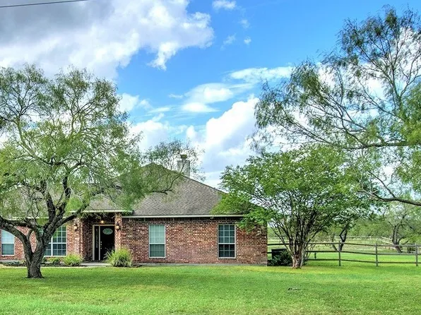 5617 Grand Lake Cir, Robstown, TX 78380