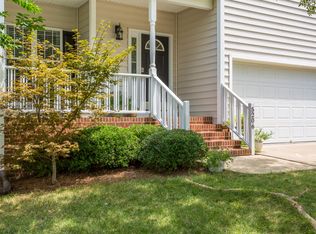 5206 Groveside Ct, Raleigh, NC 27613