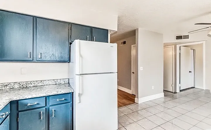 3142 E Cicero St #D202 — Photo 6