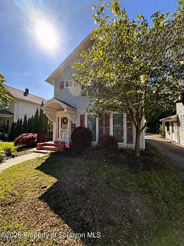 1744 Main St #REAR Photo 1