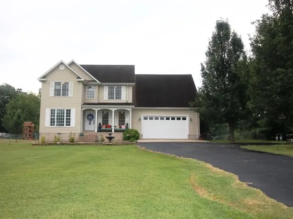 127 Gale Ln, Calvert City, KY 42029