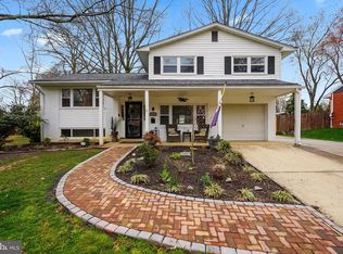 8902 Battery Rd, Alexandria, VA 22308