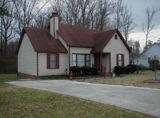 1023 Spruce Dr, Zebulon, NC 27597