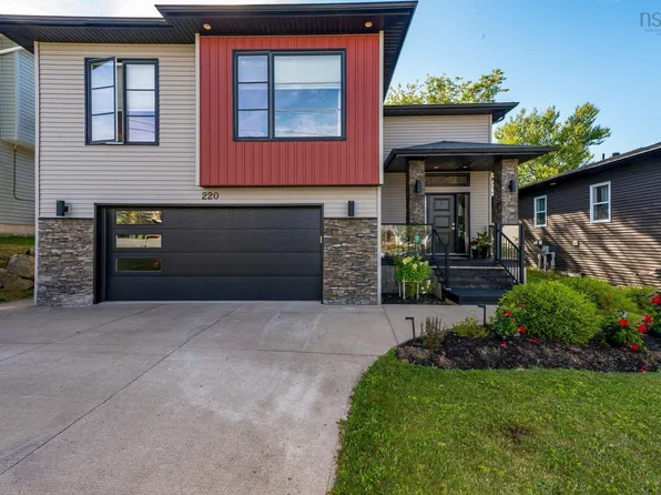 220 Maple Grove Ave, Timberlea, NS B3T 0C4
