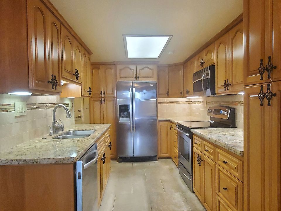 1st image of 2981 Salem Dr