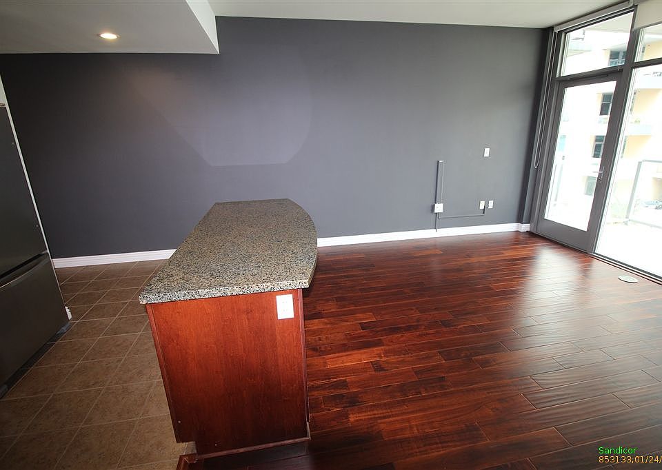 1st image of 206 Park Blvd Unit 413