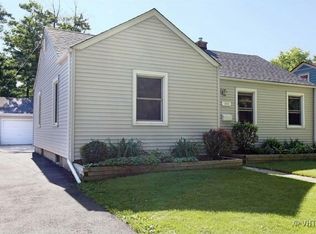 150 S Fordham Ave, Aurora, IL 60506