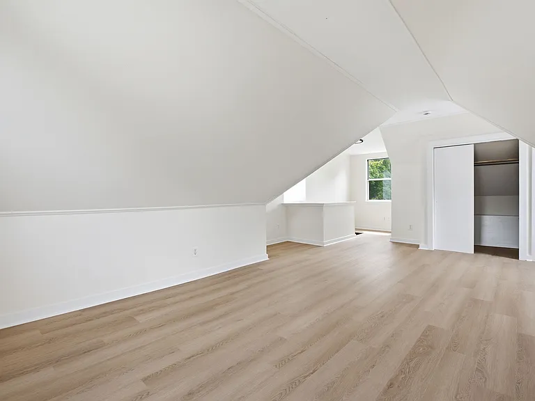 84 Sherwood Pl #2 — Photo 22