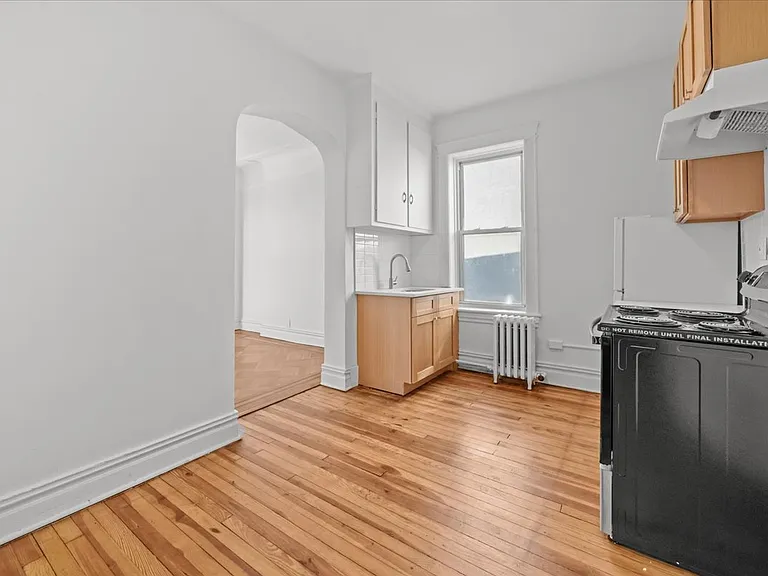 2147 Schenectady Ave #3 — Photo 2