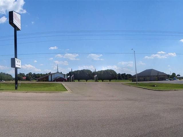 2nd image of 808 Highway 64 E