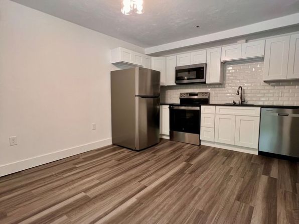 211 S Main St #4