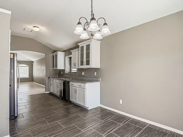 14609 Carlo Alvarado Dr — Photo 22