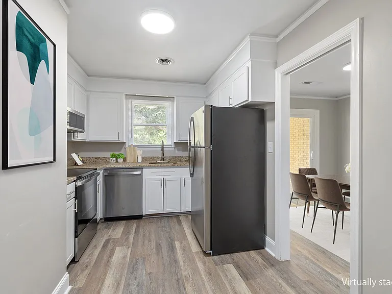11 Highland Ave — Photo 29