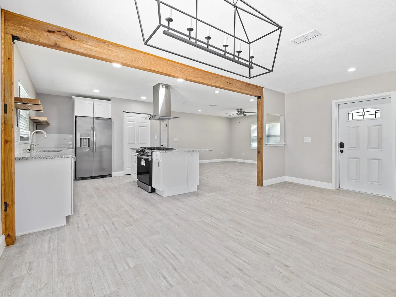 4 bed, 1968 sqft, $4,150 — Photo 4