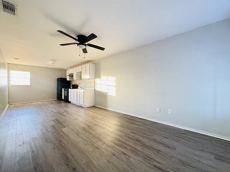 310 S 28th St #2 — Photo 4