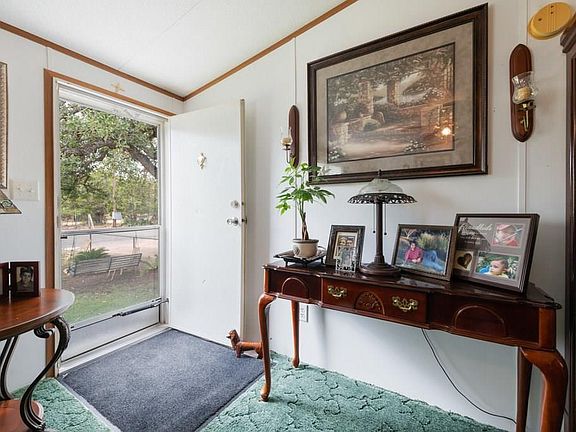 2nd image of 3809 Willow Dr