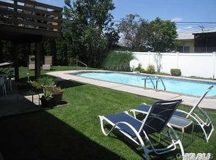 2065 Ennabrock Rd, Bellmore, NY 11710