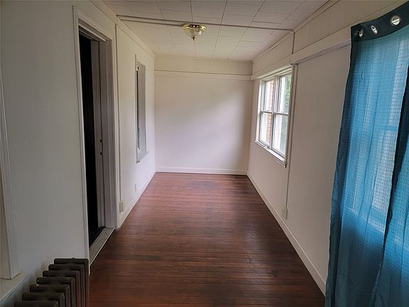 5th image of 88 Evans St