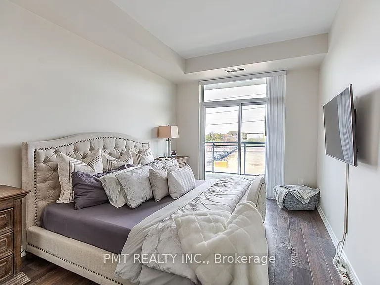 11611 Yonge St #516 — Photo 11