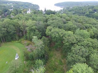 8 Roc Crest Dr, Rockport, ME 04856