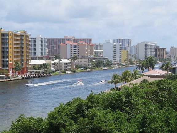 3rd image of 2880 NE 14th Street Causeway #508