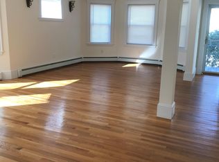 100 Dexter Ave, Watertown, MA 02472