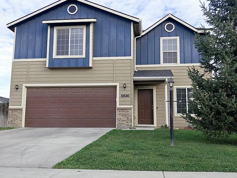 10686 Ice Springs St — Photo 2