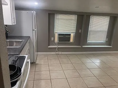 1402 Walters Point Ln — Photo 9