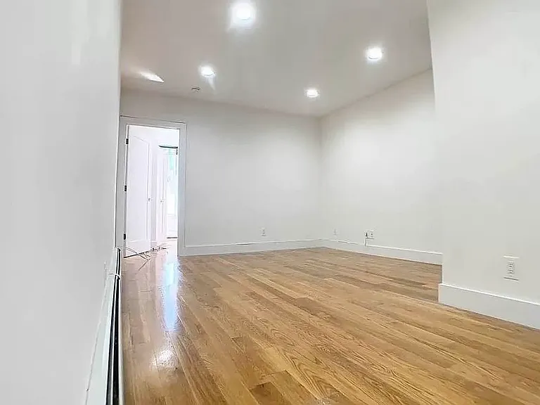 100 W 138th St #2A — Photo 3