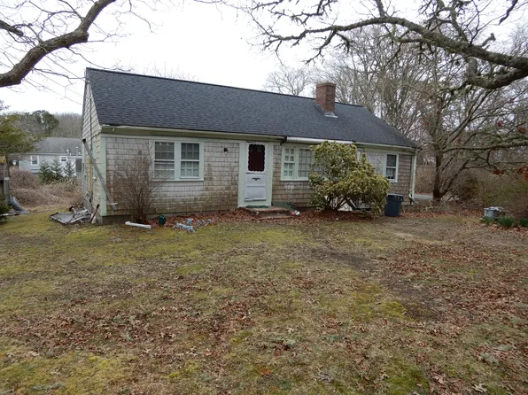 2 Rustic Drive, West Yarmouth, MA 02673
