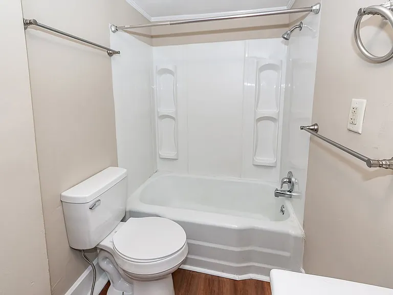 1623 Juniper St — Photo 52