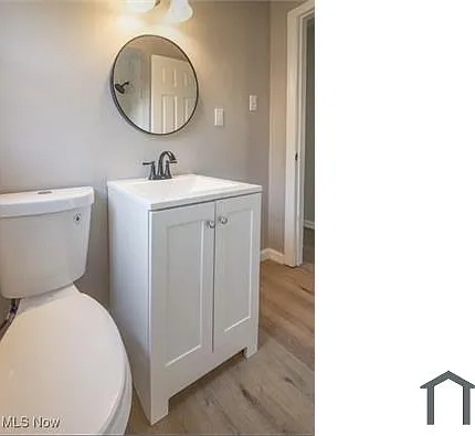 4310 E 163rd St — Photo 10