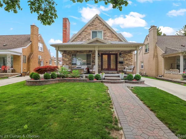 6446 Oakman Blvd, Dearborn, MI 48126