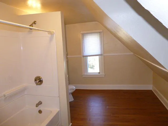 416 S Adams St — Photo 36