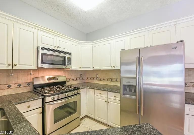 8708 Brittany Dr — Photo 8