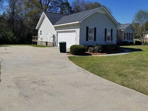 2nd image of 208 Bruiser Cir