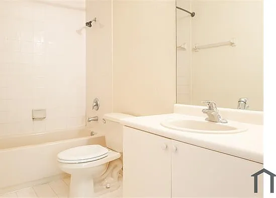 3 bed, 1182 sqft, $2,000 — Photo 3