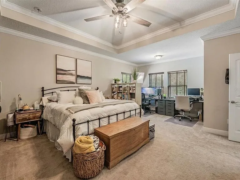 3007 W Palmira Ave — Photo 21