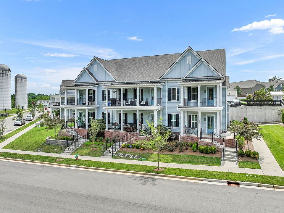 1st image of 2343 Fairchild Cir #203