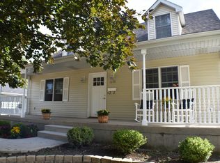 1608 Jones St, Joliet, IL 60435