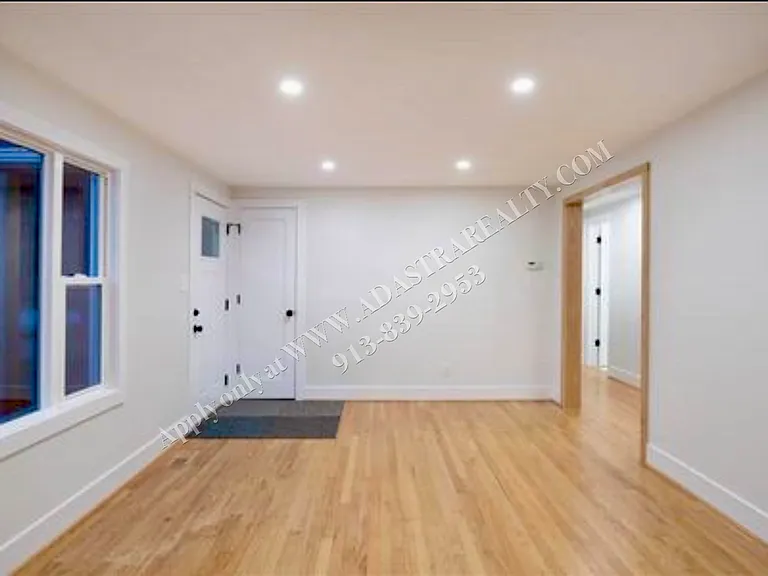 6410 Lowell Ave — Photo 3