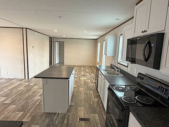 3rd image of 781 W Walcott Rd #182